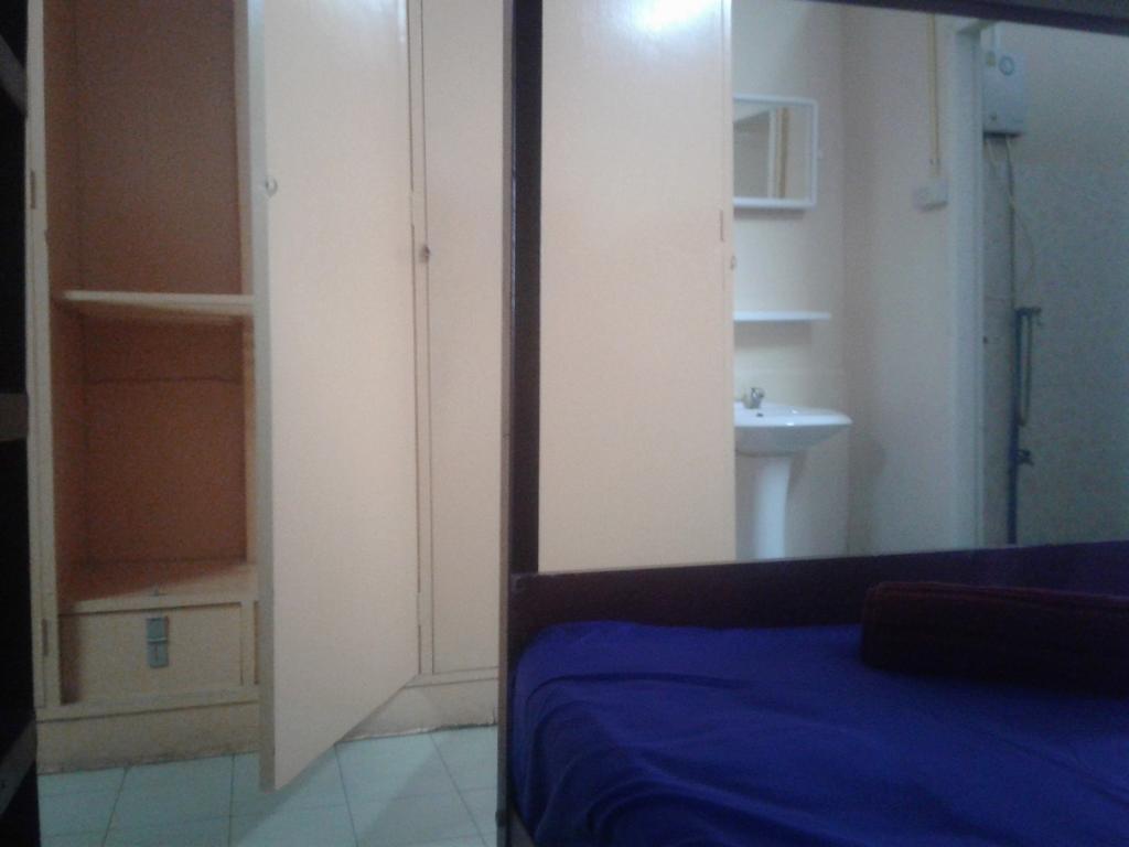 Yaya Guesthouse Бангкок Екстер'єр фото