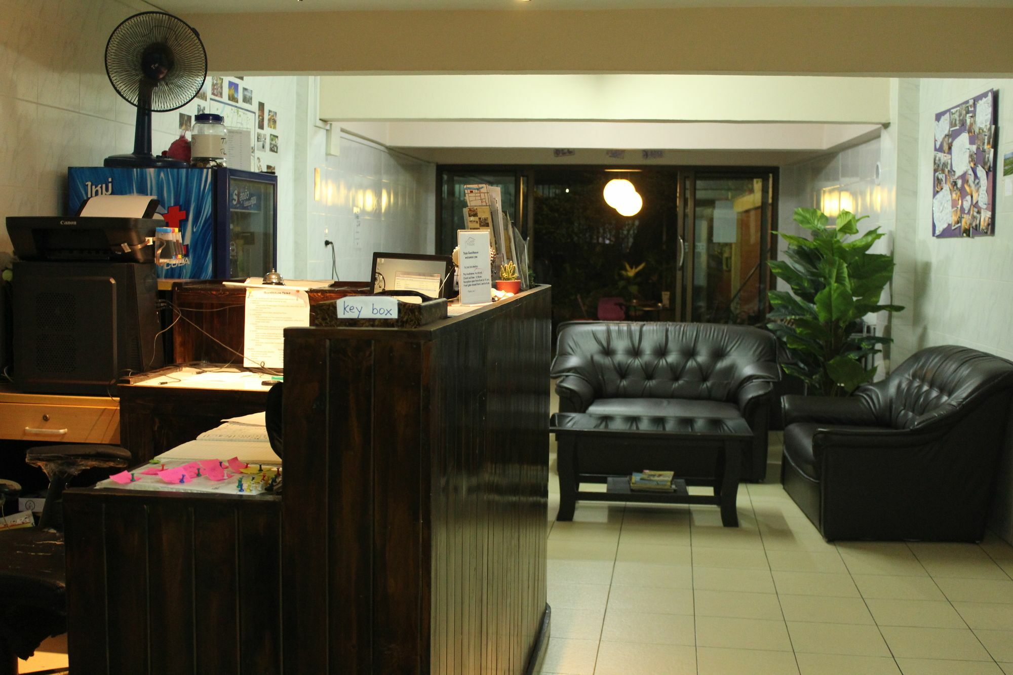Yaya Guesthouse Бангкок Екстер'єр фото