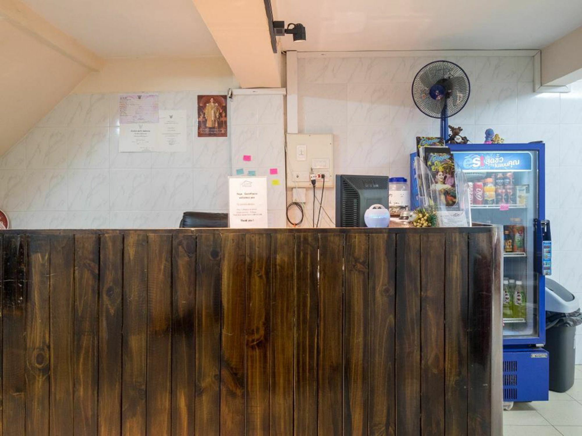 Yaya Guesthouse Бангкок Екстер'єр фото