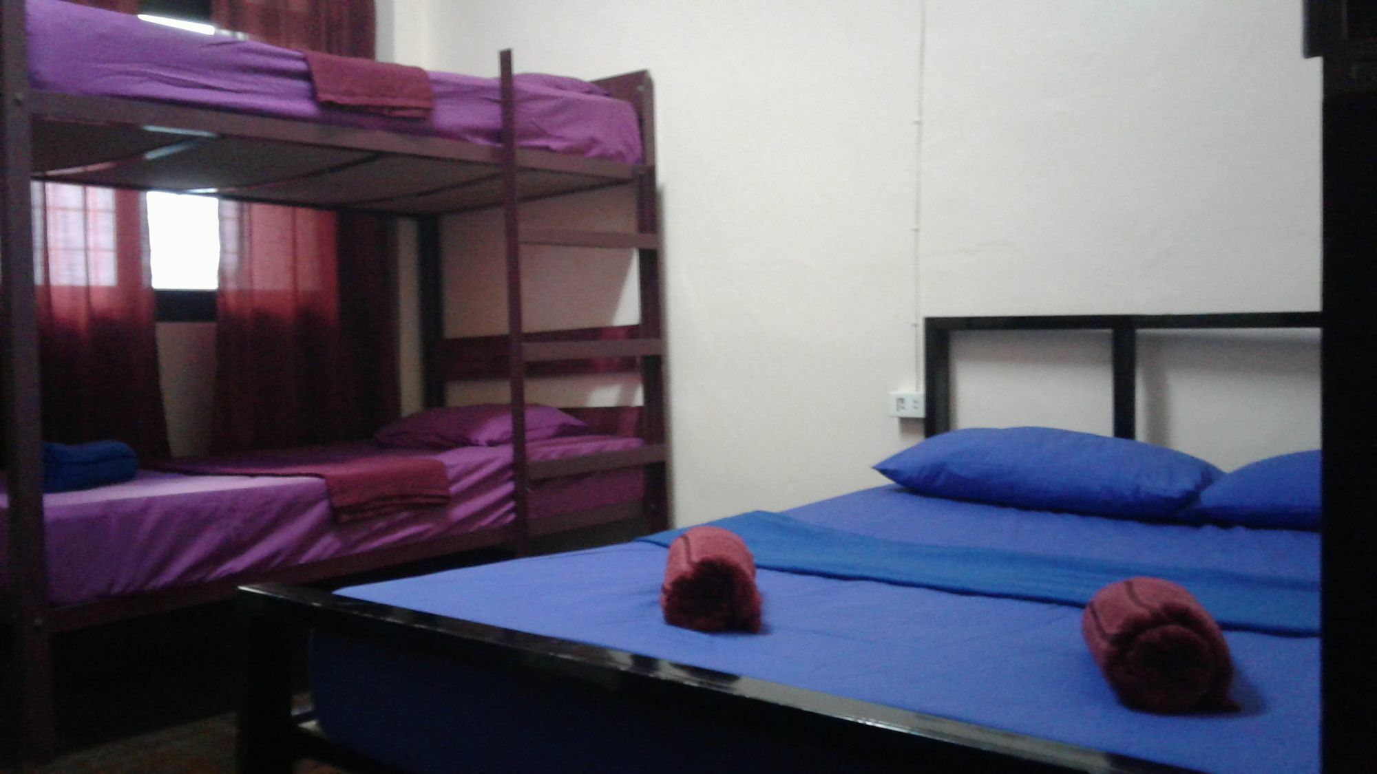 Yaya Guesthouse Бангкок Екстер'єр фото