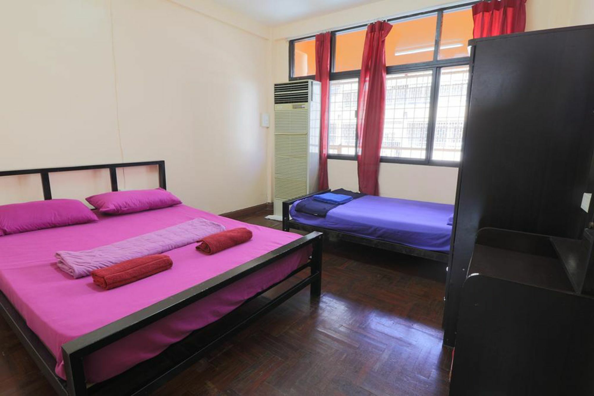Yaya Guesthouse Бангкок Екстер'єр фото
